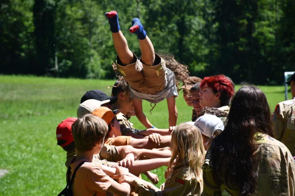 Beitragsbild von: Übergaben & Schütteln | Frühling 2022